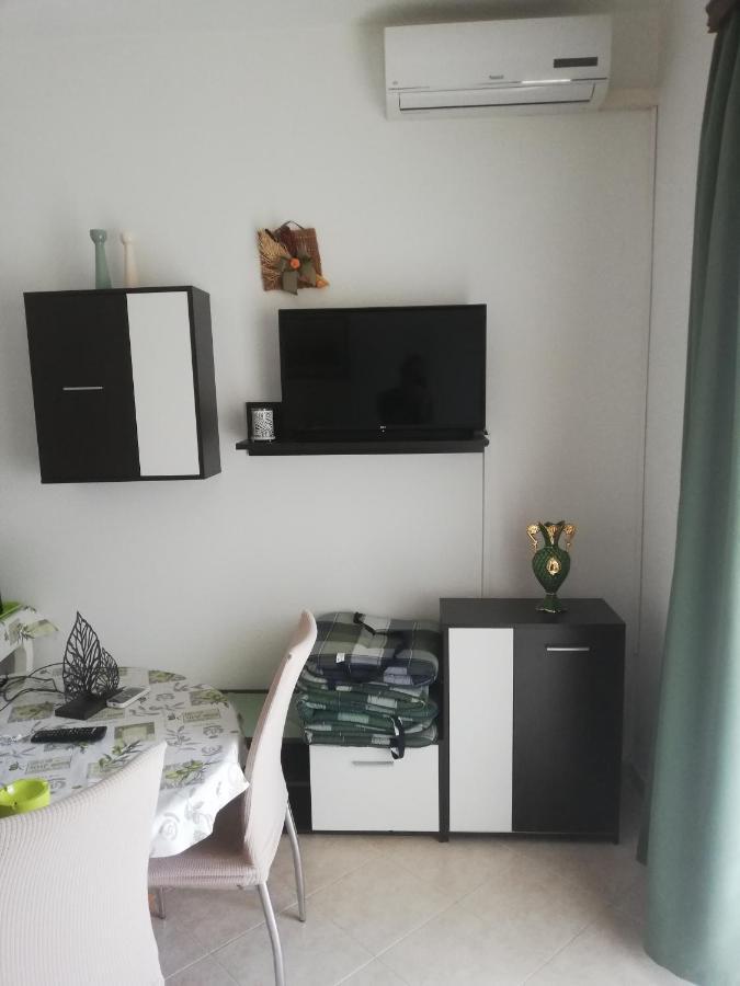 Apartments Mirela Poreč Extérieur photo