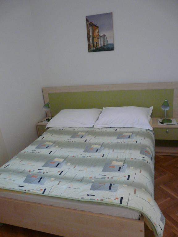 Apartments Mirela Poreč Extérieur photo