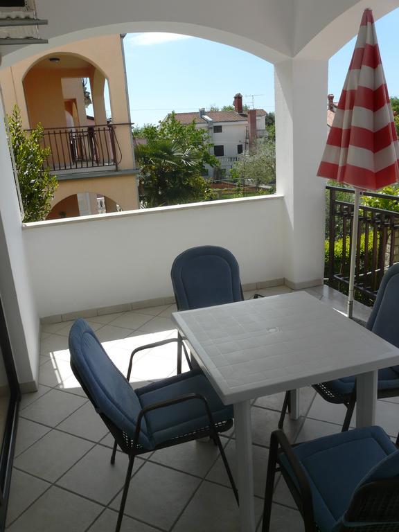 Apartments Mirela Poreč Extérieur photo