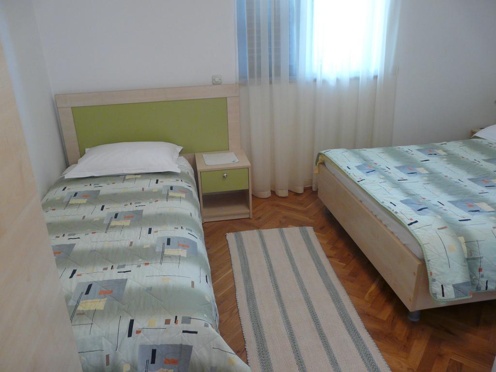 Apartments Mirela Poreč Extérieur photo