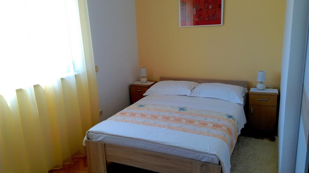 Apartments Mirela Poreč Extérieur photo