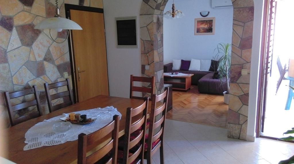 Apartments Mirela Poreč Extérieur photo