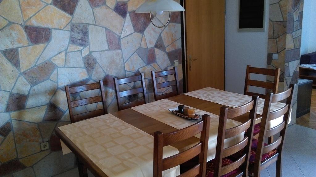 Apartments Mirela Poreč Extérieur photo