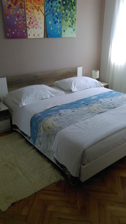 Apartments Mirela Poreč Extérieur photo