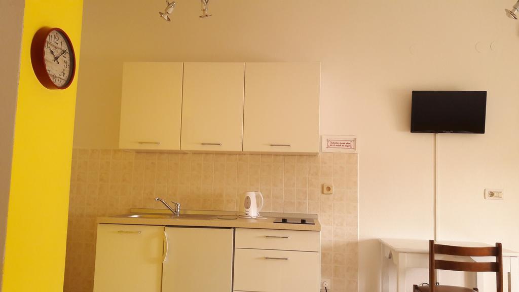 Apartments Mirela Poreč Extérieur photo